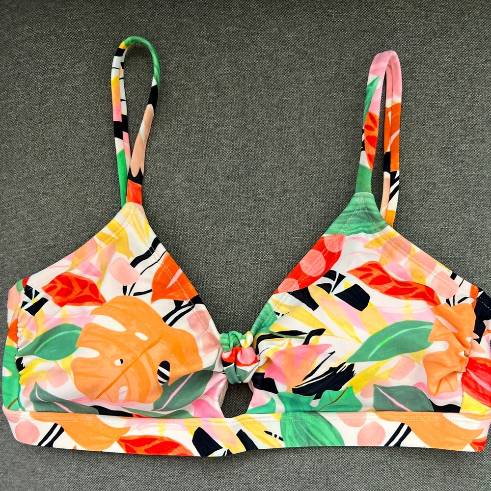 Kora Sol bikini top